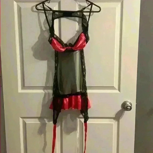 Sexy lingerie - Picture 1 of 3
